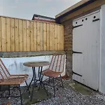 10 Haw Grove *