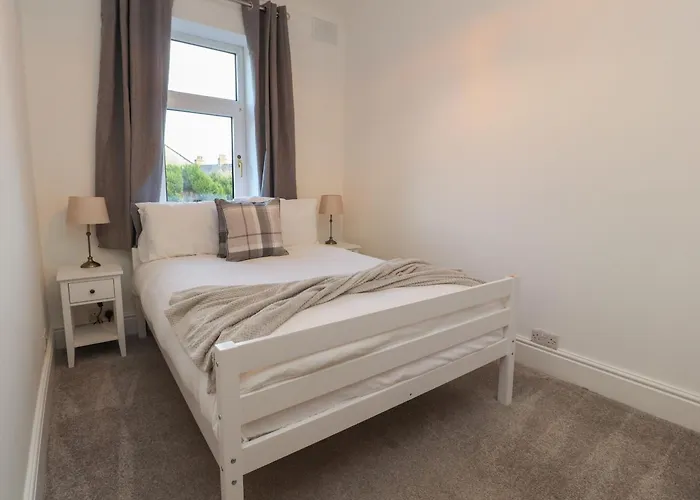 10 Haw Grove Semesterbostad *